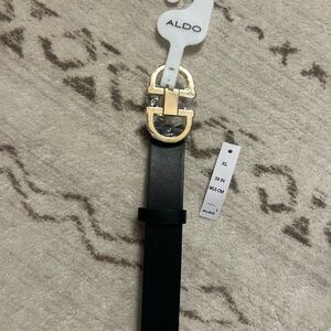 NWT Aldo Elegant Black Belt with Gold Buckle Women’s XL (38 in/ 96.5 cm)
